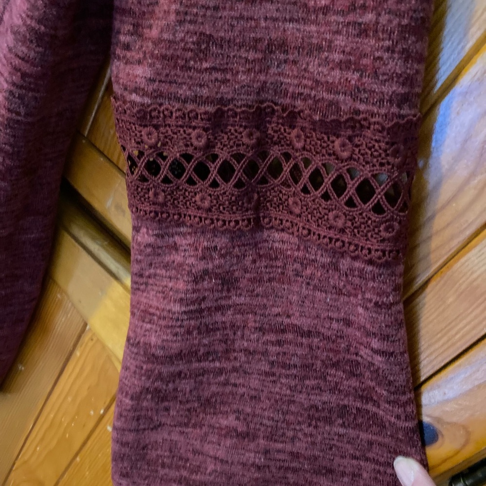 Adorable cross-back tie tunic - Picture 2 of 3